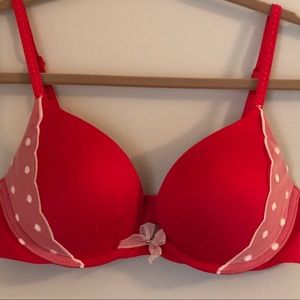 Victoria’s Secret Fabulous Bra